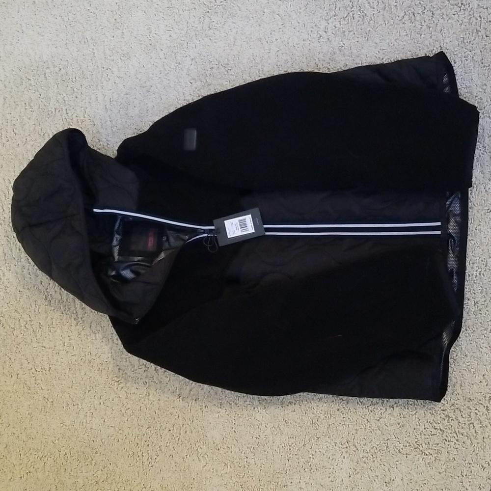 Tumi Puffer/Fleece Jacket Sz XL Available. - Picture 5 of 7